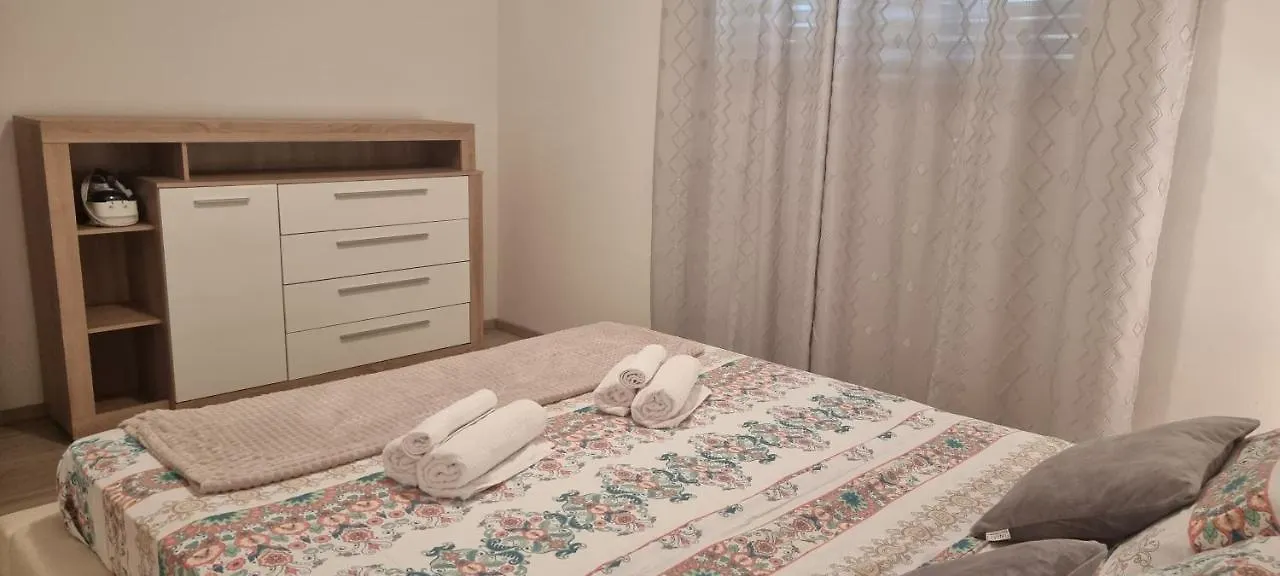 Bruno'S House Apartment Pula Croatia